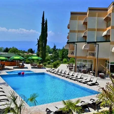 Hotel Bluebell 4*
